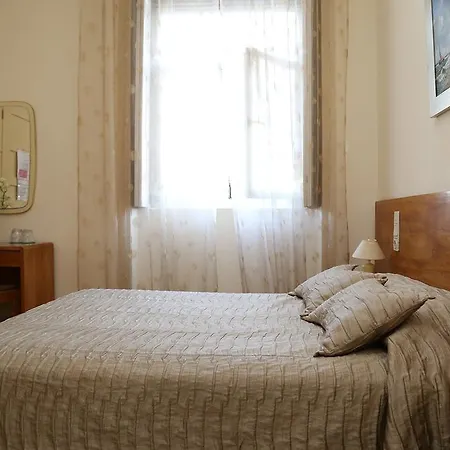 Alojamento Local Arantes Guest house